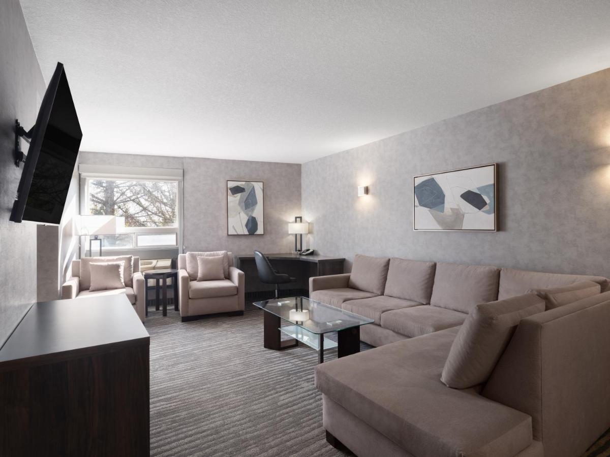 Holiday Inn Calgary Airport By Ihg Екстер'єр фото