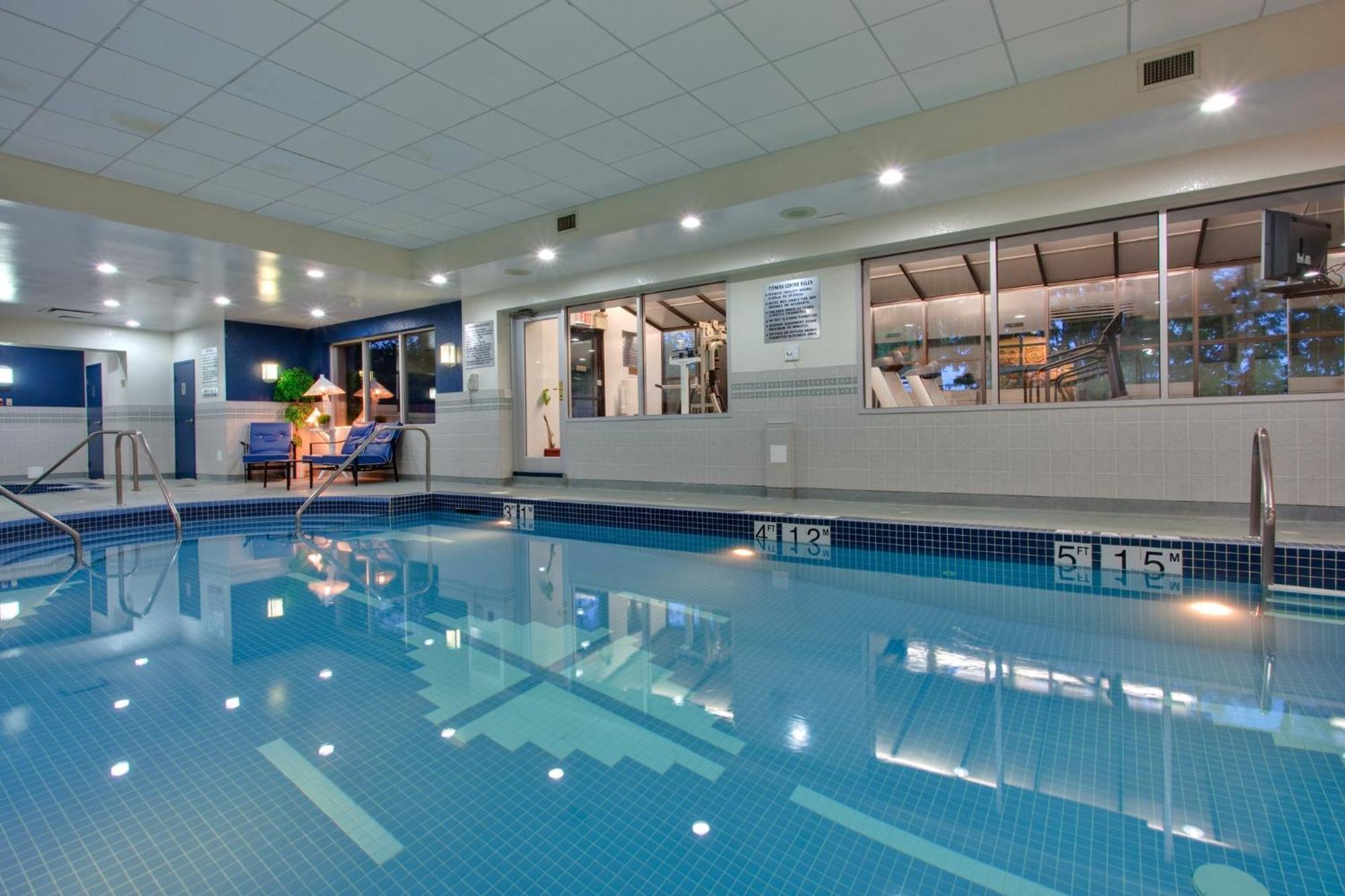 Holiday Inn Calgary Airport By Ihg Екстер'єр фото