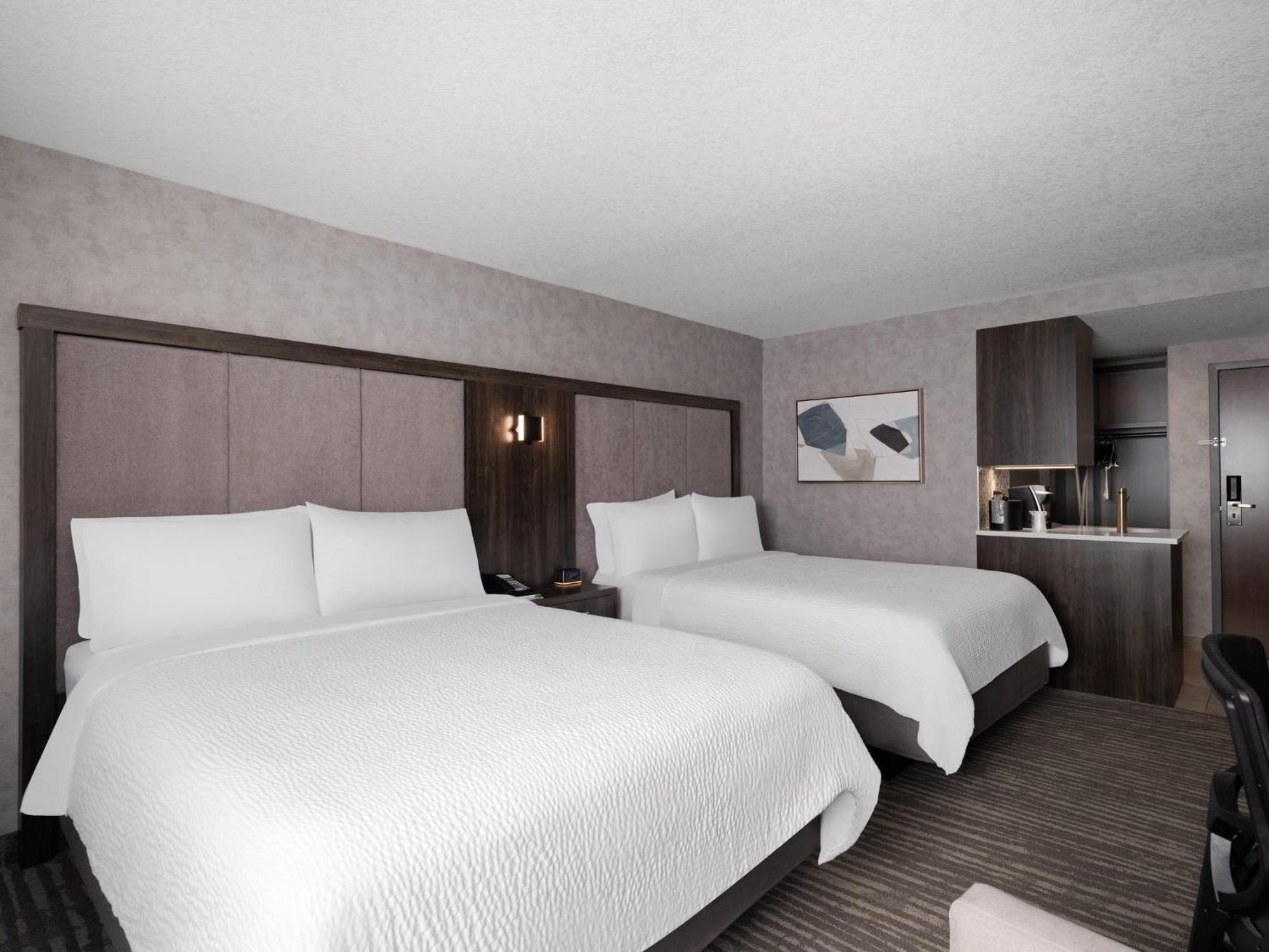 Holiday Inn Calgary Airport By Ihg Екстер'єр фото