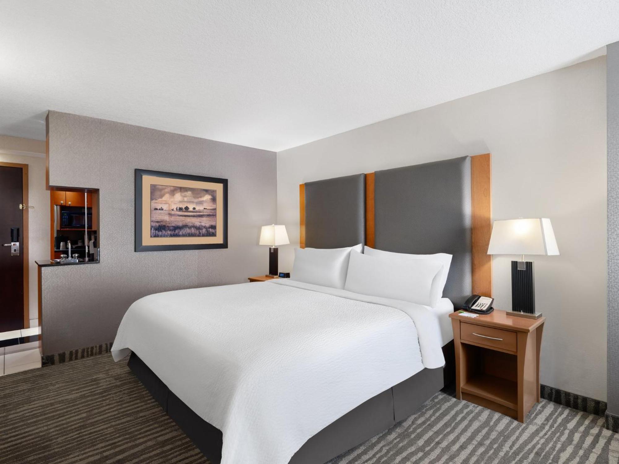 Holiday Inn Calgary Airport By Ihg Екстер'єр фото