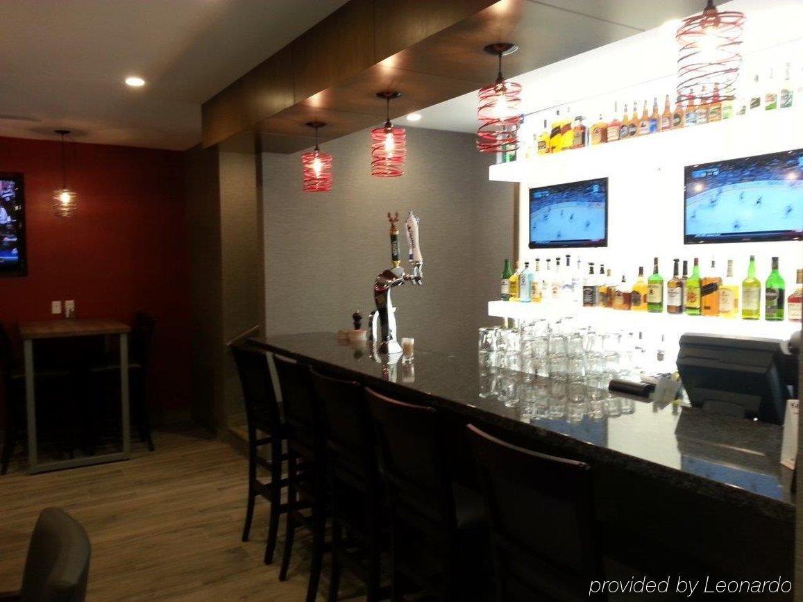 Holiday Inn Calgary Airport By Ihg Екстер'єр фото